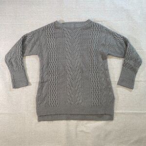 Elle | Gray Cable Knit 3/4 Length Sleeve Sweater | Small